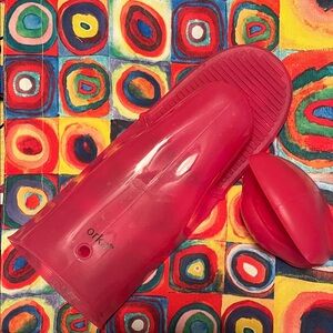 Orka Red Silicone Oven Mitt and grip